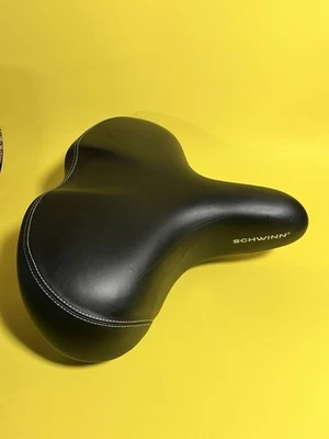 Asiento de bicicleta acolchado negro Schwinn Cionlli para mujer sillín ancho con cubierta Foto 1 de 4