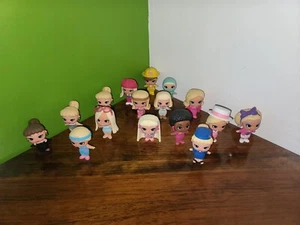 2016  Vinyl Collectible Funko Blind Box Mini Barbie 16 Pc Set HTF Totally Hair - Picture 1 of 20