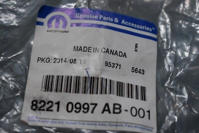 Dodge Journey 2011-2018 guardabarros trasero contra salpicaduras par Mopar 83320997AB NOS Foto 1 de 4