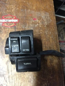 HARLEY-DAVIDON LENKERSCHALTER GEHÄUSE PASSEND FÜR VIELE MODELLE GEBRAUCHT FLH B26 - Bild 1 von 8
