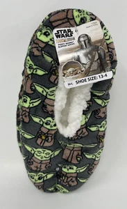 Star Wars Mandalorian Baby Yoda Fuzzy Babba Slipper Socks-M/L (13-4)-NWT - Picture 1 of 5