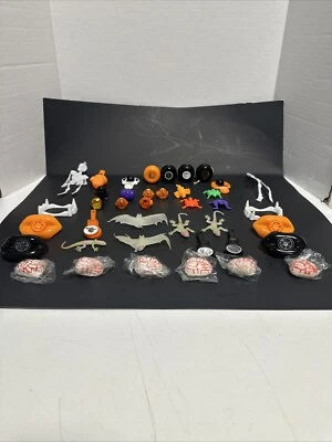 Lot of 40 Pcs Vtg 90s Halloween Party Favors, Rings, Yo-yo’s, Mini Clappers - Image 1 of 4