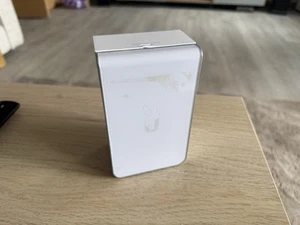Ubiquiti UniFi In-Wall WLAN Access Point - Weiß (UAP-IW-HD) - Bild 1 von 2