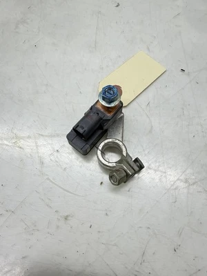 Conector de terminal de batería negativo OEM 2018-2025 Mitsubishi Eclipse Cross Foto 1 de 4