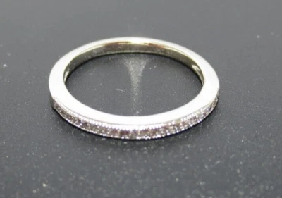 ПОТРЯСАЮЩИЙ 10K WG женщин тонкий CZ группы кольцо размер 7 2,10 грамма (G128586-2) - Изображение 1 из 4