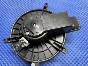2008-18 Dodge Caravan Front Blower Motor - Manual Temp Tested Oem - Picture 1 of 6