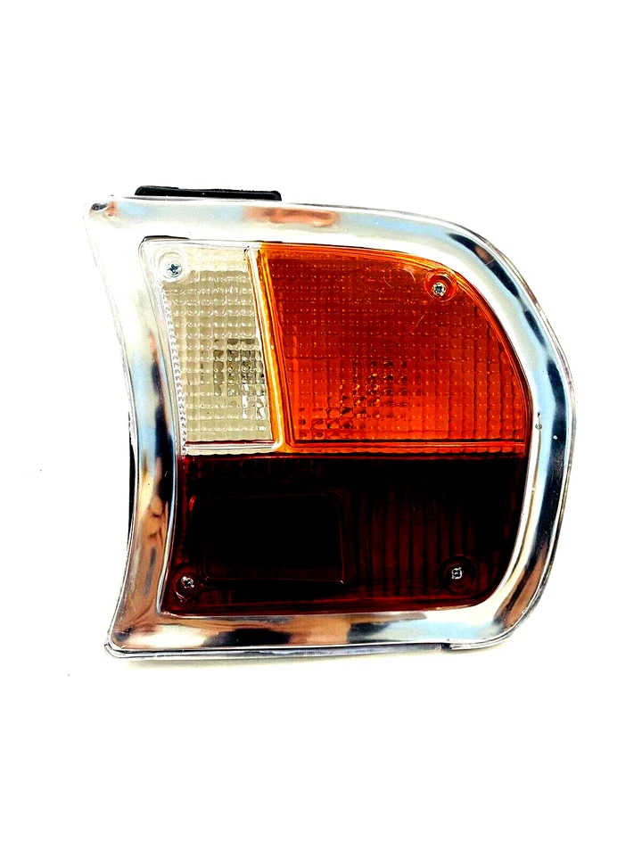 Lanterna traseira Peugeot 504 lado direito com estojo e vedação - NOVA!! - #998B - Imagem 1 de 4