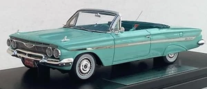 Goldvarg Models 1962 Chevrolet Impala Convertible Green - Picture 1 of 11