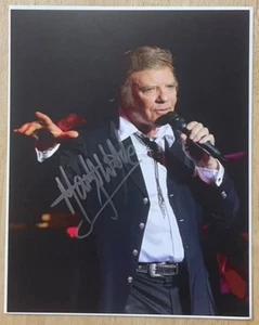 MARTY WILDE, 100 % AUTHENTISCHES HANDSIGNIERTES 8" x 10" FOTO, MUSIK SUPERSTAR! - Bild 1 von 1
