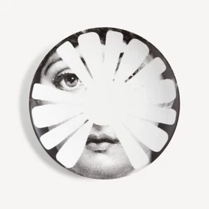 Fornasetti Wall Plate PTV037X Tema E Variazioni No 37 Lina Authentic - Picture 1 of 4