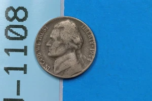 1944-P SILVER 5c JEFFERSON HENNING ERROR WARTIME NICKEL US TYPE COIN RAW-1108 - Picture 1 of 2