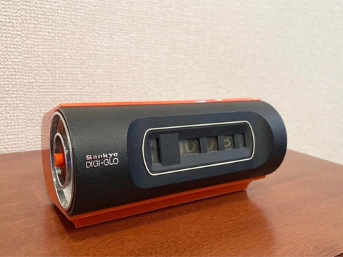 SANKYO JAPAN Rotating Flip digital clock 423 Vintage Space Age Working 70s Cover