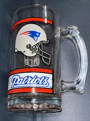 Vintage New England Patriots Glass 5.5" Mug, NFL , Football Cover