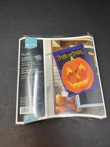 Trick Or Treat Halloween Outdoor Flag 40X28 2010 - Picture 1 of 5