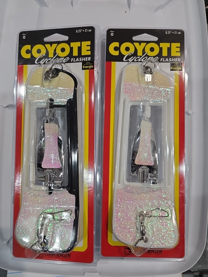 - Luhr-Jensen 8.25" Flasher Coyote Cyclone Flasher For Bass Salmon Trout