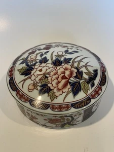 Imari ware round trinket box - Picture 1 of 7