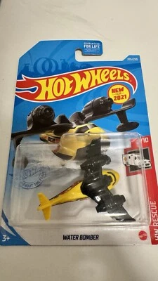 2021 Hot Wheels WATER BOMBER new model 205/250 hw rescue 2/10.. HOT 🔥🔥🔥 - Image 1 of 4