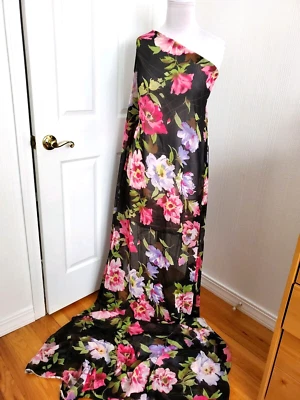 Adorable Estampado Floral Gasa con Estampado a Juego Crepé Espalda Forro Satinado Foto 1 de 4