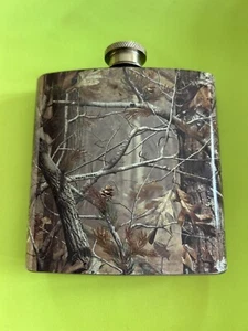 Camouflage Portable Alcohol Pocket Flask Stainless Steel  6 oz  Good Condition - Picture 1 of 1