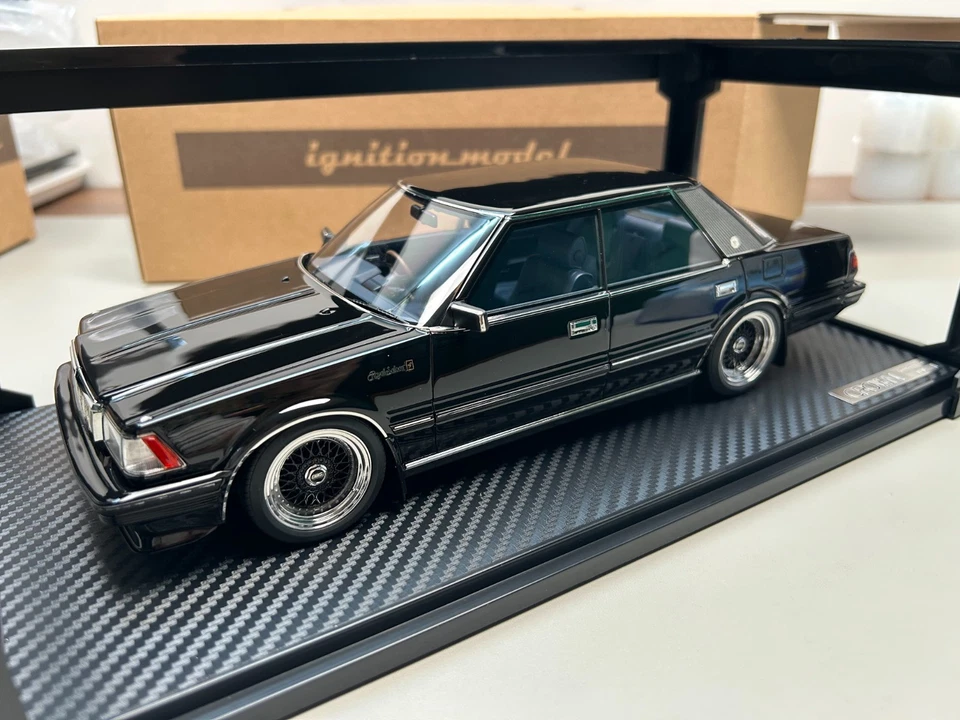 Ignition model 1/18 Toyota Crown 2.8 Royal Saloon G (120) Black-- IG3827 - Image 1 of 4