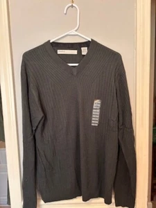 Brand New, Never Worn Perry Ellis Men's Classic Solid V-Neck Sweater, Grey, L - Picture 1 of 4