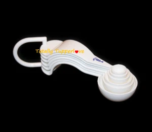 Juego de cucharas métricas Tupperware vintage anillo en D blanco con números azules NUEVO - Imagen 1 de 2