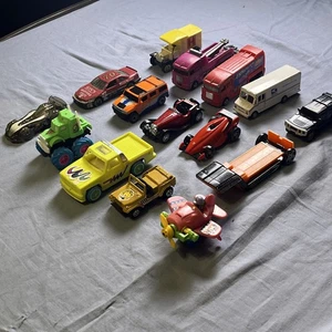 Vintage Hot Wheels - Retro  Racing Cars Mixed Lot Make Year Condition Lot Of 15 - Picture 1 of 24