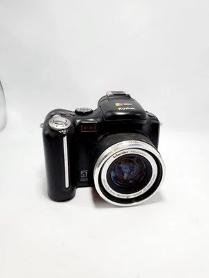 Kodak EasyShare P850 5.1MP Digital Camera - Black no battery no charger no memor - Image 1 of 4