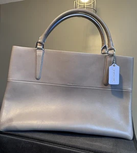 Coach New York Retro Handschuh hellbraun Leder East/West Town Tasche warm grau F30381 LESEN - Bild 1 von 14