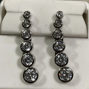 925 Sterling Silver Stud Earrings That Dangle Graduated Clear Crystals/cz - - Picture 1 of 5