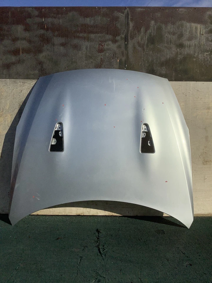2009 2010 2011 2012 2013 2014 2015 2016 2017 NISSAN GT R HOOD OEM USED - Image 1 of 4