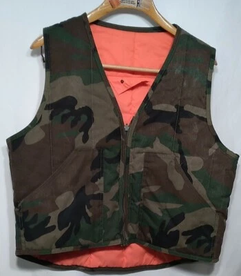 hunting vest Size Large reversable camo & orange - Image 1 of 4