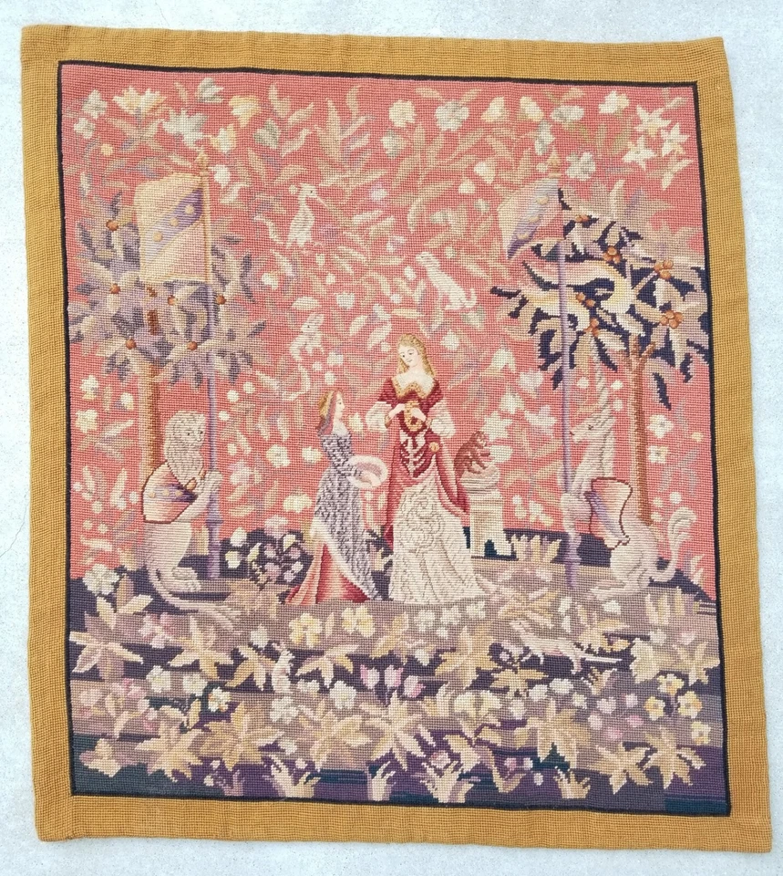 Colgante de pared grande antiguo acabado punta de aguja "La dama y el unicornio" Foto 1 de 4