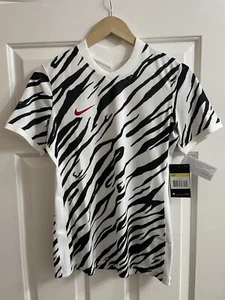 Nike Womens White Black Zebra Jersey T-shirt Size S - Picture 1 of 10