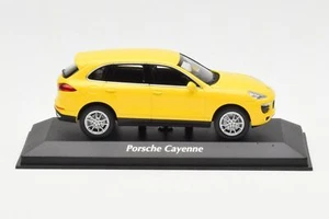 940063201 Porsche Cayenne Yellow Maxichamps 1/43 - Foto 1 di 4
