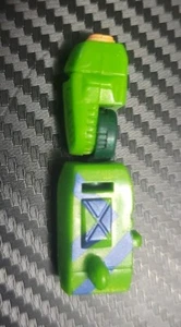 TRANSFORMERS BEAST MACHINES OBSIDIAN HASBRO 2000 LEFT ARM REPLACEMENT PART! L26 - Picture 1 of 3
