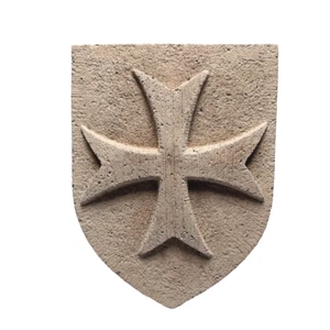 Blason croix des templiers / hospitaliers pierre reconstituée artisanale France - Photo 1/8