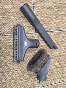 2 Bürsten & 1 Fugendüse Ozeanblau Wasserfilter Beutellos Bodenstaubsauger - Bild 1 von 4