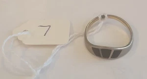 Ring, Nickel Color With 3 Black Inlay Stones. Minimalist, Vintage, Size 7 - Picture 1 of 3
