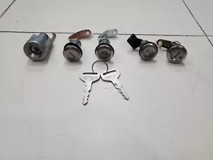 Toyota Land Cruiser BJ60, BJ62, FJ60 Lock Key Set Ignition, Trunk, Door & Fuel - Picture 1 of 7
