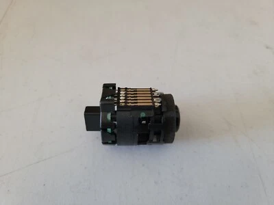 2008-2014 MERCEDES-BENZ E250 - Sensor de temperatura do ar climático OEM 2118300272 - Imagem 1 de 4