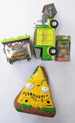 Camión de basura Grossery Gang JUMBO PUTRID PIZZA UFT LOTE DE TARJETAS Y BASURA Foto 1 de 4