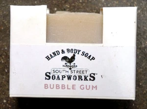 GOMA DE MASCAR SOUTH STREET SOAP WORKS 4 OZ ¡PEQUEÑO LOTE DE BAYAS AZUCARADAS HECHAS A MANO! - Imagen 1 de 4