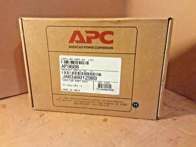 APC SMARTSLOT CALL-UPS AP9608 Battery/Protectors -BOXED WITH MANUAL - Image 1 of 4