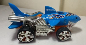 Hot Wheel battery Operated Extreme  Shark cruiser Toy - Picture 1 of 4