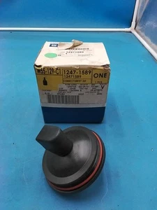 1999-2006 SILVERADO SIERRA FRONT AXLE VENT CONNECTOR NEW GM 12471589 12479390 - Foto 1 di 2