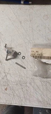 AM GENERAL CONJUNTO DE PALANCA ACTUADOR RAMPA SILLA RUEDAS, MV-1 SP001401 Foto 1 de 3