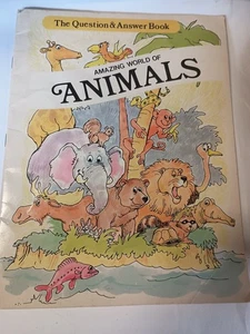 Amazing World of Animals by Lawrence Jefferies (Paperback, 1983) Q1 - Picture 1 of 1