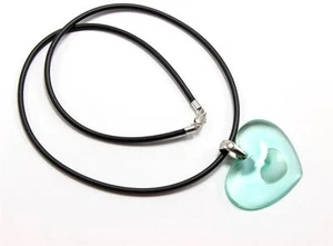 LALIQUE COEUR TENDER HEART LOVE GLASS CRYSTAL NECKLACE PENDANT w/ RUBBER CORD - Picture 1 of 5