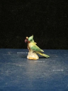 +#A016004_20 Goebel Archivmuster XP 29 Porzellan Miniatur Figur grüner Vogel - Picture 1 of 1